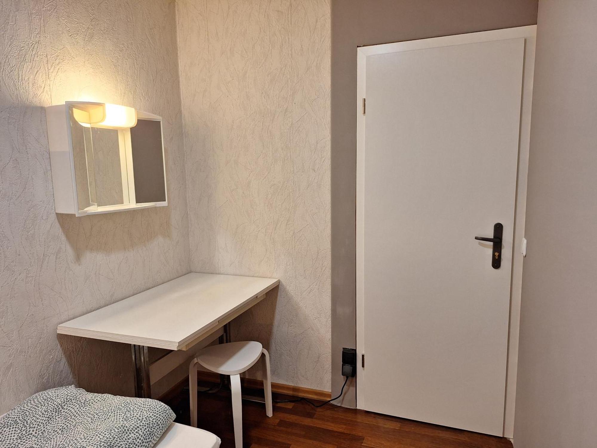 Hoteliving Duesseldorf Airport Ratingen Kamer foto